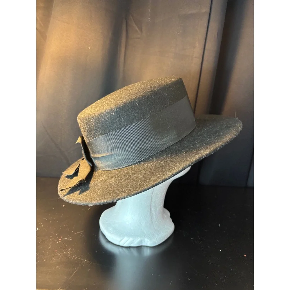Vintage Black 100% Wool Boater Hat Made in USA Grosgrain Ribbon Bow WPL 4384